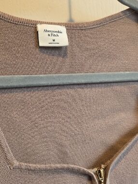 Abercrombie & Fitch Men's Mauve Zip-Up Sweater